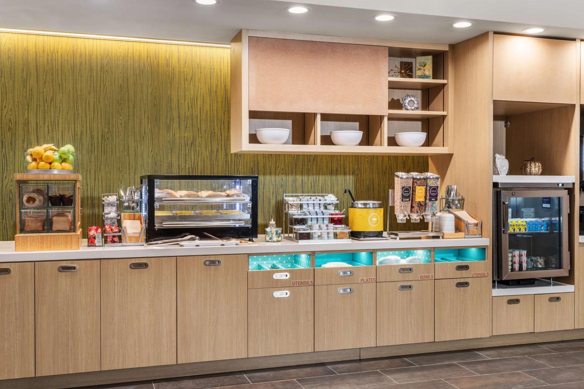 Home2 Suites By Hilton Cedar Rapids Westdale Eksteriør bilde